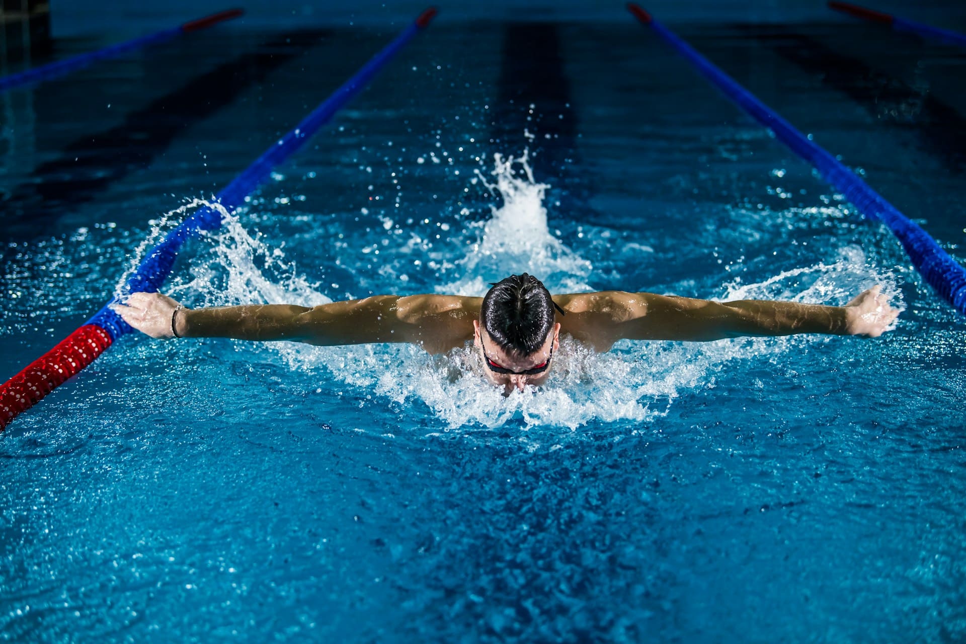 Mastering the Art of Competitive Swimming